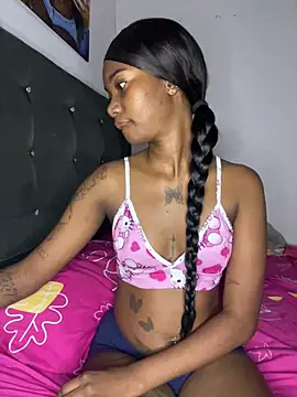 ShakiraThompss18 online show from July 18, 2026, 11:19 am