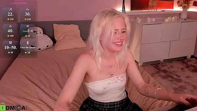 kikipeach online show from July 23, 2026, 2:31 am