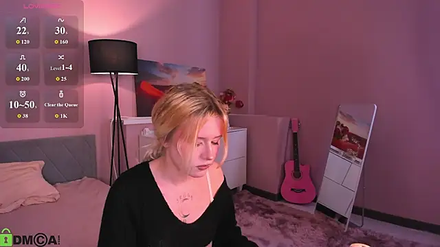 kikipeach online show from July 14, 2026, 12:22 pm