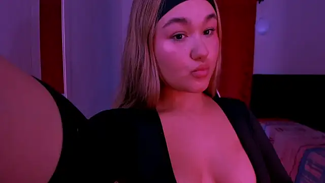Samantha ConnorX online show from June 17, 2026, 10:03 am