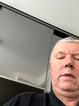 Snapshot of cumboy chatting on November 28, 2025, 12:49 pm cumboy online show from November 28, 2025, 12:49 pm