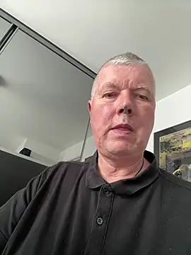 cumboy online show from June 5, 2026, 4:24 pm