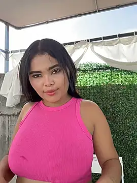 HoneyBunXXX online show from July 7, 2026, 1:25 pm