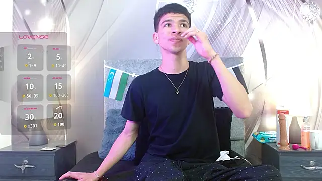 Snapshot of Dilan_Femboy chatting on July 1, 2026, 1:44 pm Dilan Femboy online show from July 1, 2026, 1:44 pm