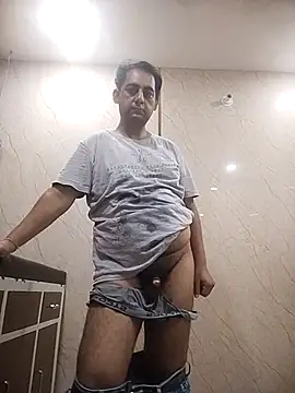 chuby38male online show from July 20, 2026, 1:46 pm