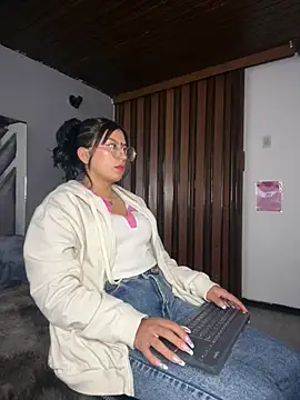 GabyLopez Pink online show from June 26, 2026, 3:34 am