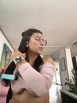 GabyLopez Pink online show from July 29, 2026, 6:51 pm