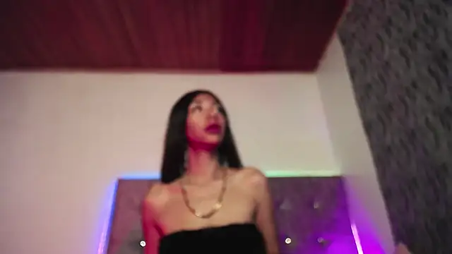 zira lux online show from June 26, 2026, 3:56 am