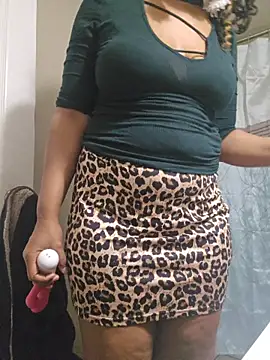 Snapshot of NAOMIdaFreakXXXXX chatting on February 10, 2026, 8:02 am NAOMIdaFreakXXXXX online show from February 10, 2026, 8:02 am