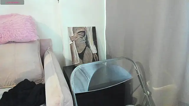 Nika-Smith online show from July 1, 2026, 1:17 am