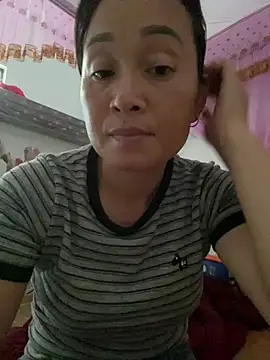 Loly hana online show from July 6, 2026, 6:42 am