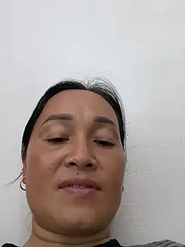 Loly hana online show from July 25, 2026, 5:15 am