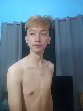 Fem phiLboy69 online show from July 3, 2026, 7:42 pm