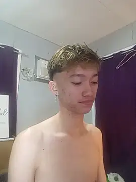 Fem phiLboy69 online show from August 3, 2026, 11:16 am