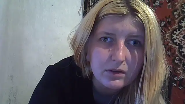 SofiaCharmi online show from June 18, 2026, 2:32 am