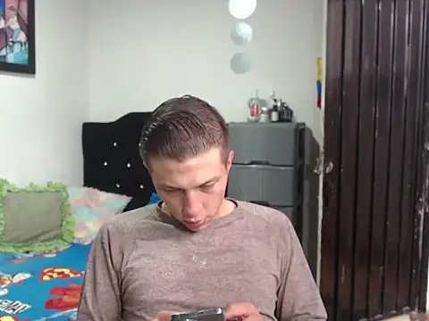 Stiiveen777 online show from July 15, 2026, 12:34 pm