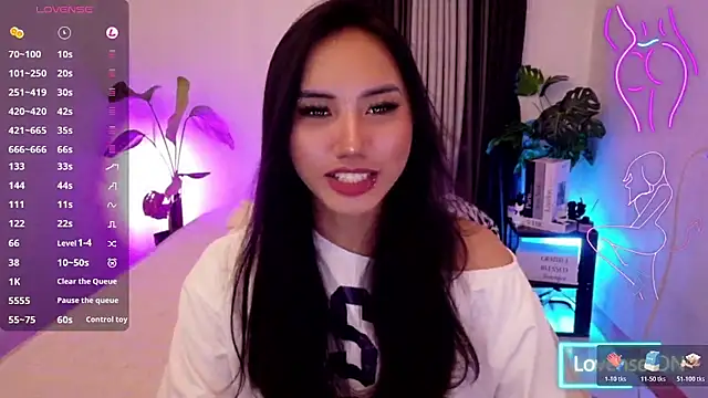 Bell PepperHot online show from July 28, 2026, 9:03 pm