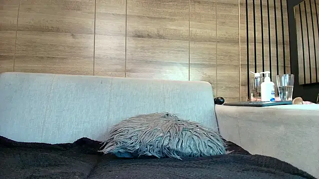 alys molly 11 online show from June 18, 2026, 1:38 pm