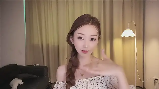 Babe-002 online show from June 24, 2026, 7:18 am