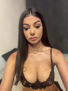 SiennaBellamy online show from June 29, 2026, 9:47 pm