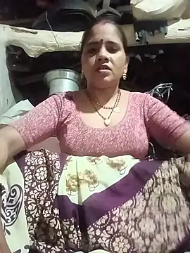 Hot shiri online show from June 27, 2026, 3:18 pm