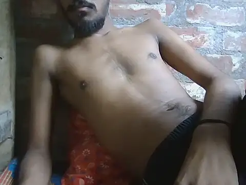 Bengali Hunk025 online show from July 16, 2026, 8:22 am