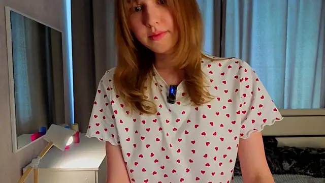 SunnySikarskie online show from July 9, 2026, 5:41 am