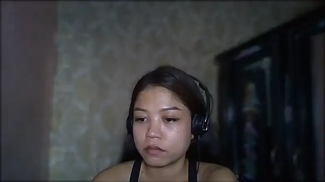 MicheleSigmond online show from June 21, 2026, 6:52 am