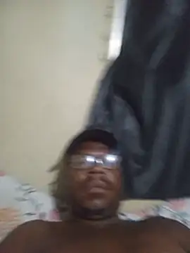 Snapshot of amantecarioca23cm chatting on July 24, 2026, 10:33 am amantecarioca23cm online show from July 24, 2026, 10:33 am
