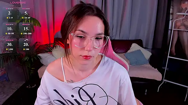 Snapshot of star_lace chatting on June 21, 2026, 5:24 am star lace online show from June 21, 2026, 5:24 am