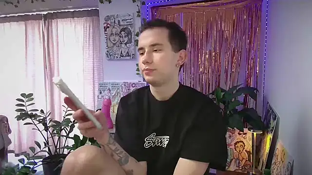 Moon boyy online show from June 20, 2026, 2:33 pm