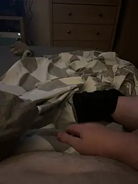 smallcockbigcum online show from August 5, 2026, 3:55 am