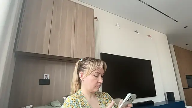 Dorielle online show from June 26, 2026, 6:30 am