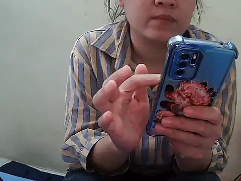Mina-sesy online show from June 27, 2026, 1:22 am