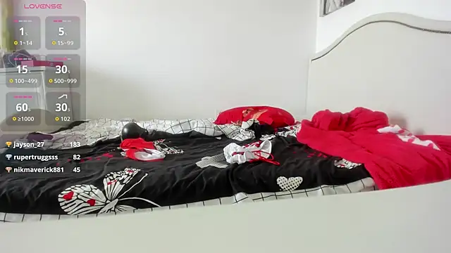 Kinky Jessyy online show from June 27, 2026, 12:22 pm