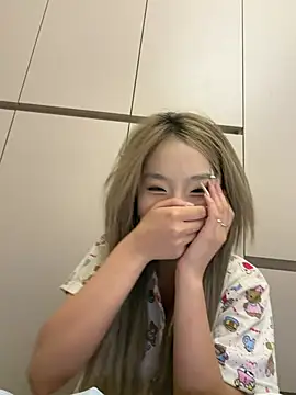 Uugirl00 online show from June 21, 2026, 3:51 pm
