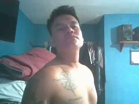 LatinoLeones online show from July 5, 2026, 7:43 pm