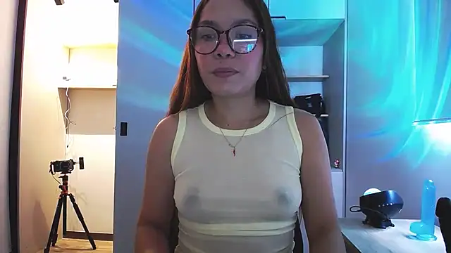 tastybluelemon online show from July 16, 2026, 5:10 pm