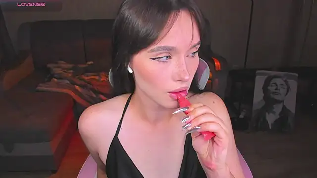 Demi Corn online show from July 20, 2026, 12:07 pm