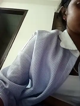 avii5 online show from July 15, 2026, 2:13 pm