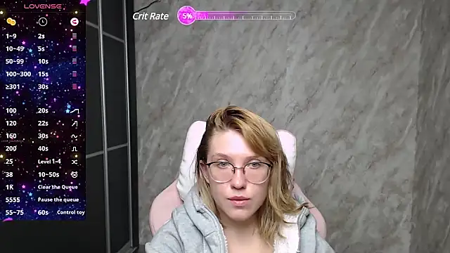Snapshot of Reginasmilee chatting on March 20, 2025, 1:26 pm Reginasmilee online show from March 20, 2025, 1:26 pm