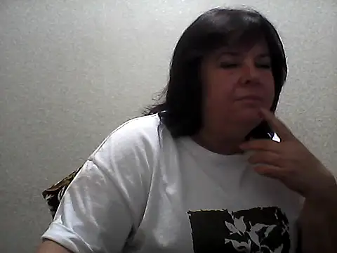 HannahAna39 online show from June 27, 2026, 9:04 am