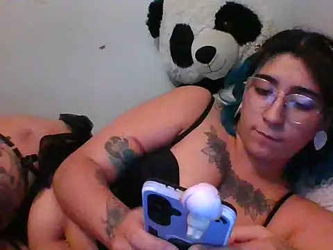 Snapshot of Messalina_exotik chatting on July 17, 2026, 4:10 am Messalina exotik online show from July 17, 2026, 4:10 am