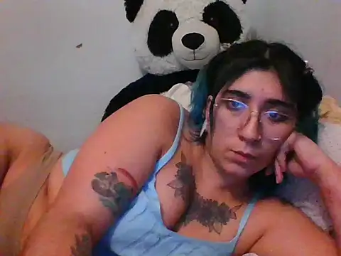 Snapshot of Messalina_exotik chatting on July 20, 2026, 3:25 am Messalina exotik online show from July 20, 2026, 3:25 am