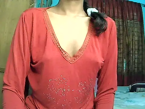 Siyaralove online show from July 6, 2026, 1:56 am