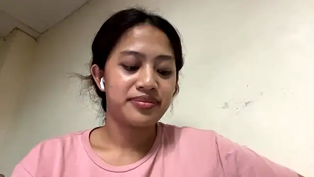 JaleesaKupetz online show from June 29, 2026, 8:43 am