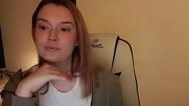 jenice loveit  online show from June 29, 2026, 11:26 pm