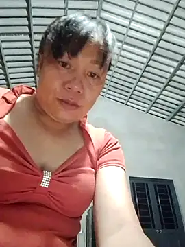 Moon squirtt online show from July 25, 2026, 1:06 pm