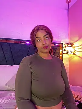 Ayla Noir online show from July 24, 2026, 2:13 pm