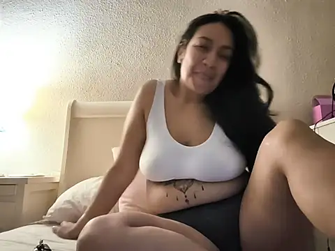 LuciBlake23 online show from July 19, 2026, 11:12 pm